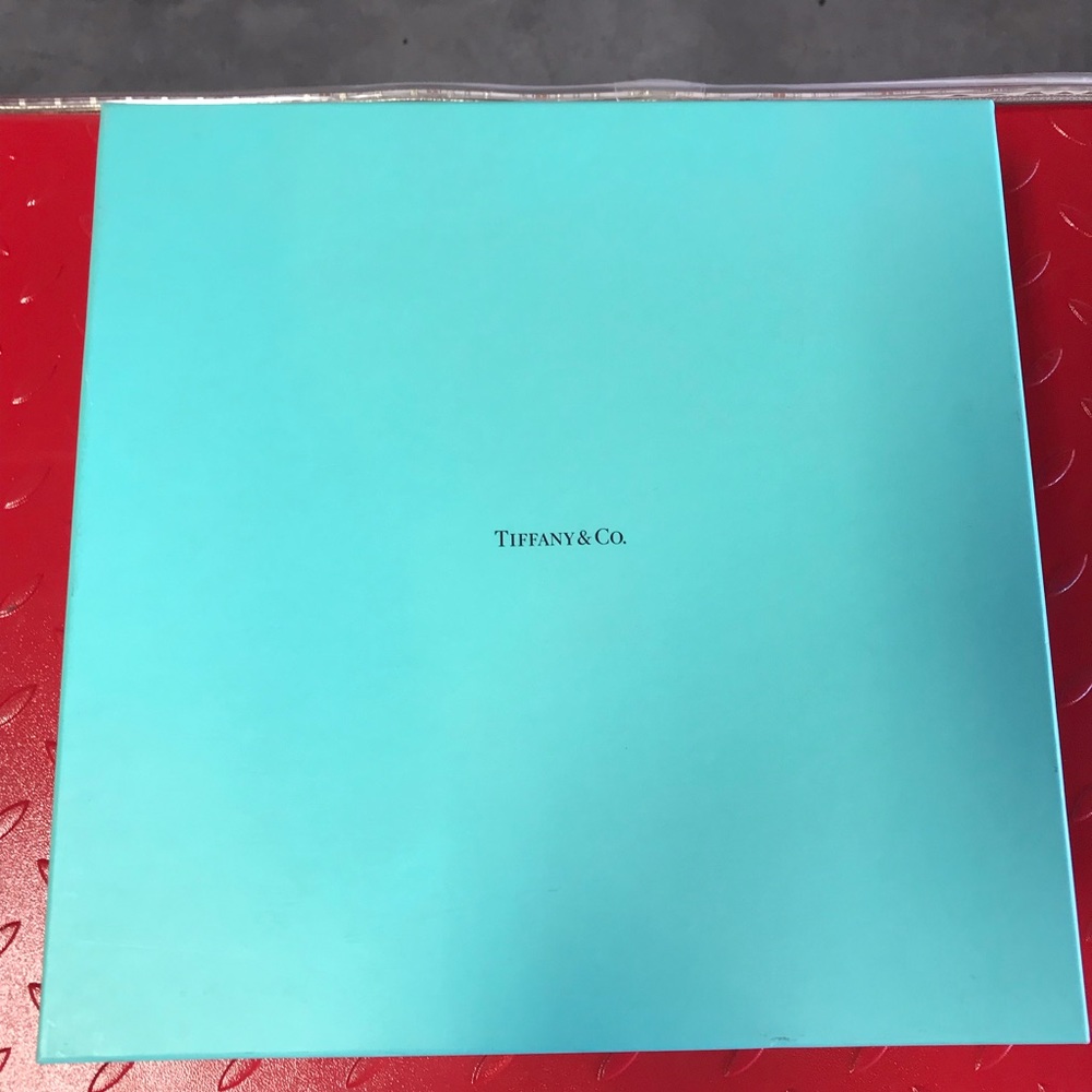 TIFFANY & CO BOX
